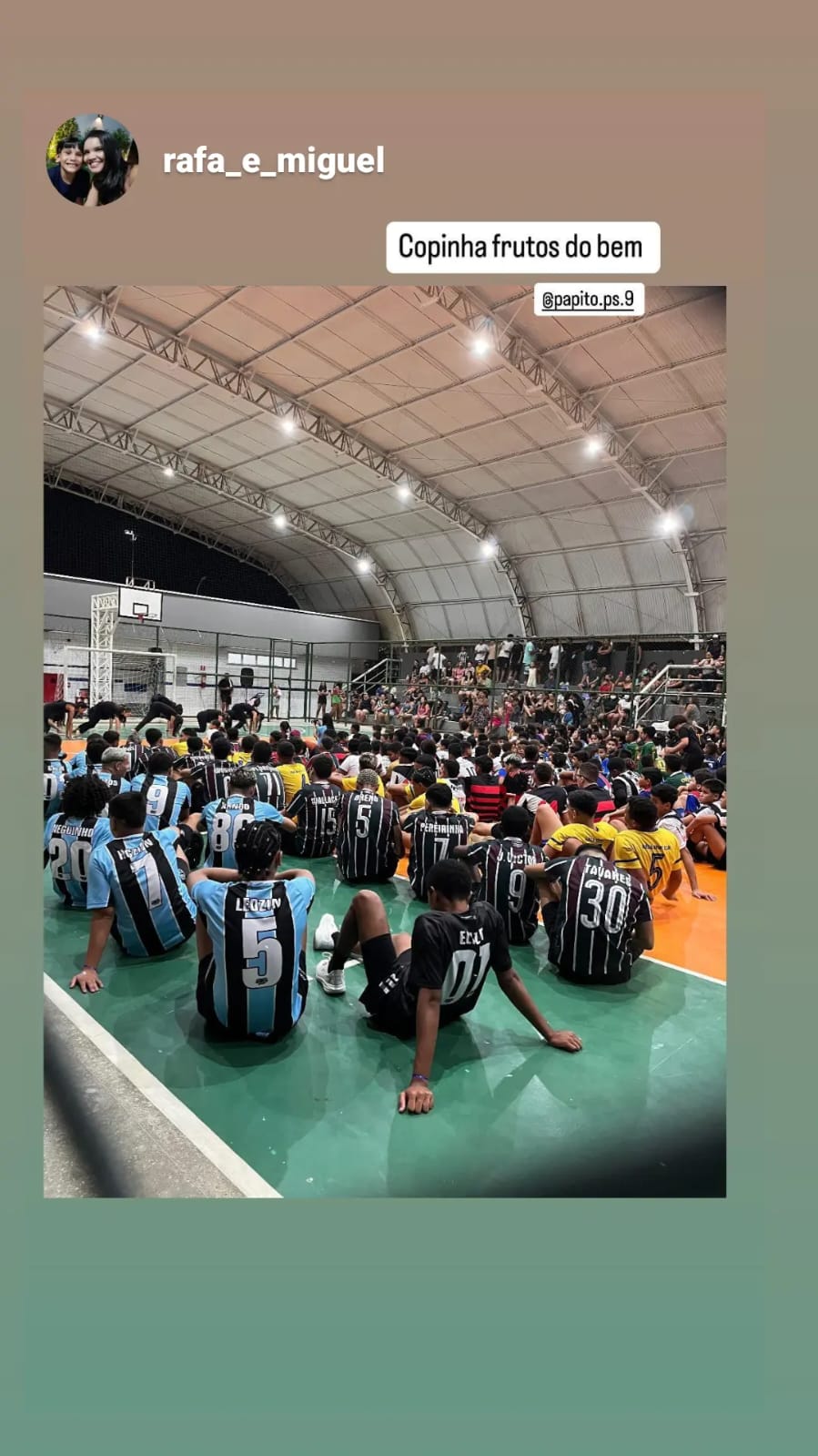 Ações sociais e esportivas com a comunidade